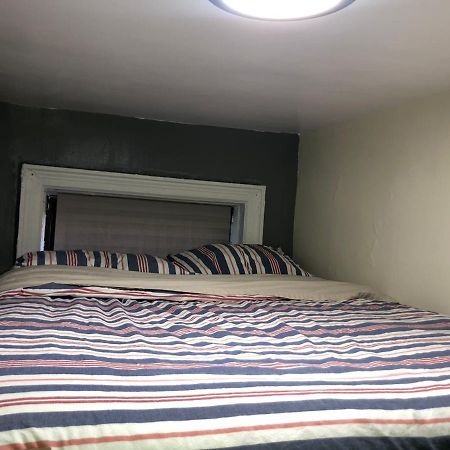 Private Room In A Shared Apartment 15 Minutes To Times Square! New York Exterior photo