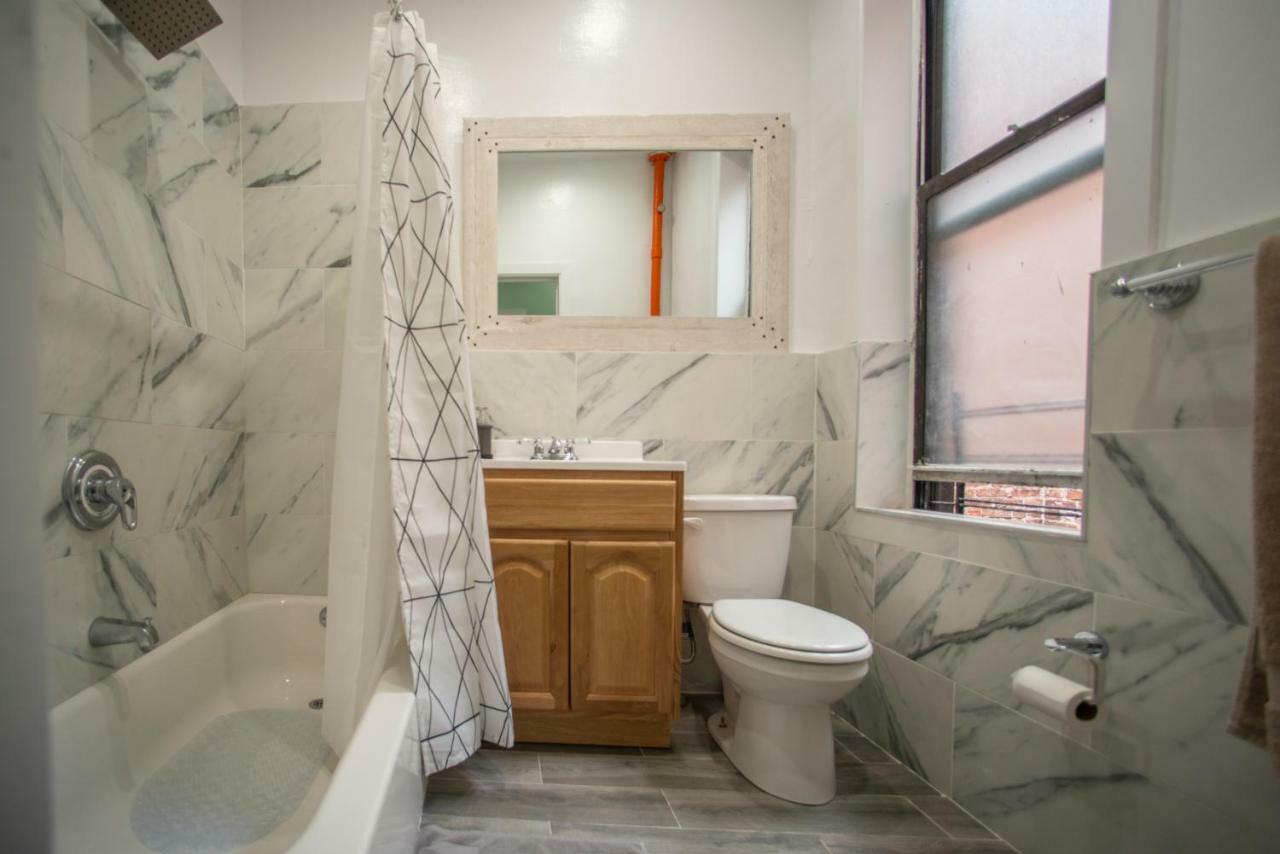 Private Room In A Shared Apartment 15 Minutes To Times Square! New York Exterior photo