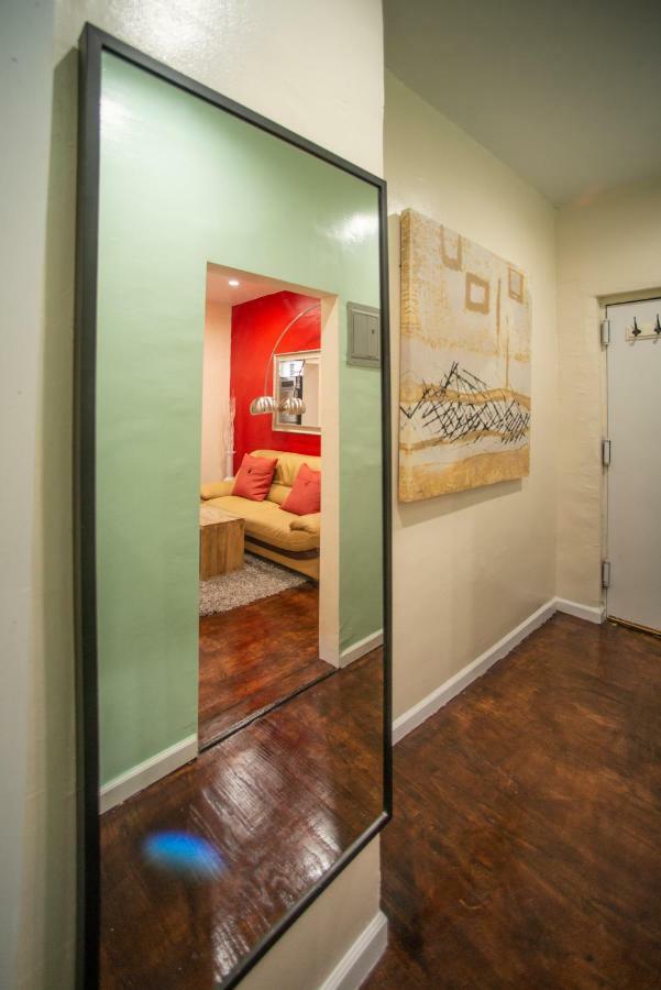 Private Room In A Shared Apartment 15 Minutes To Times Square! New York Exterior photo