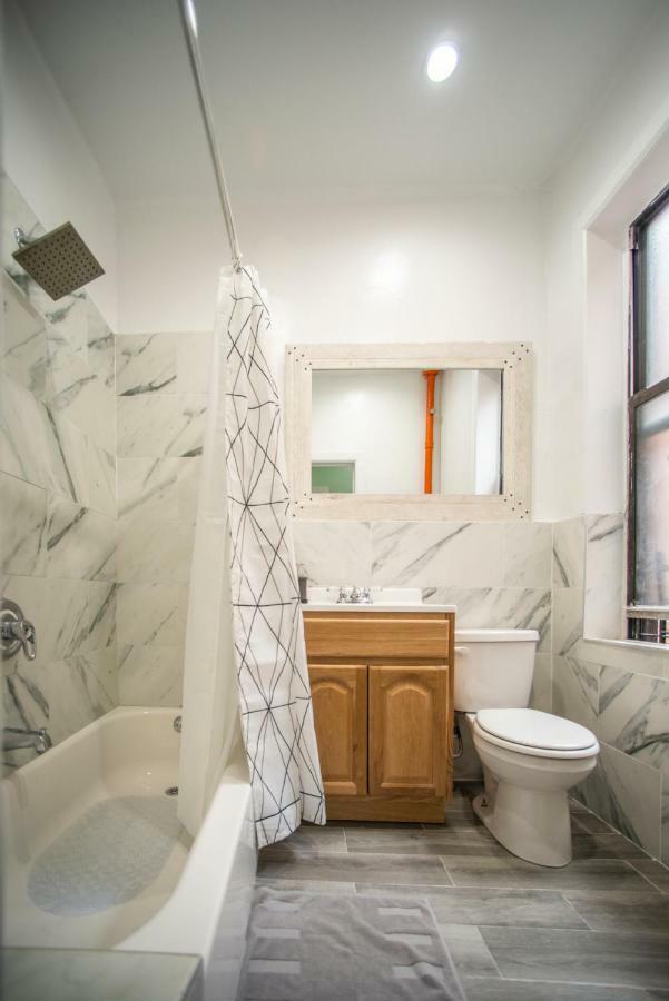 Private Room In A Shared Apartment 15 Minutes To Times Square! New York Exterior photo
