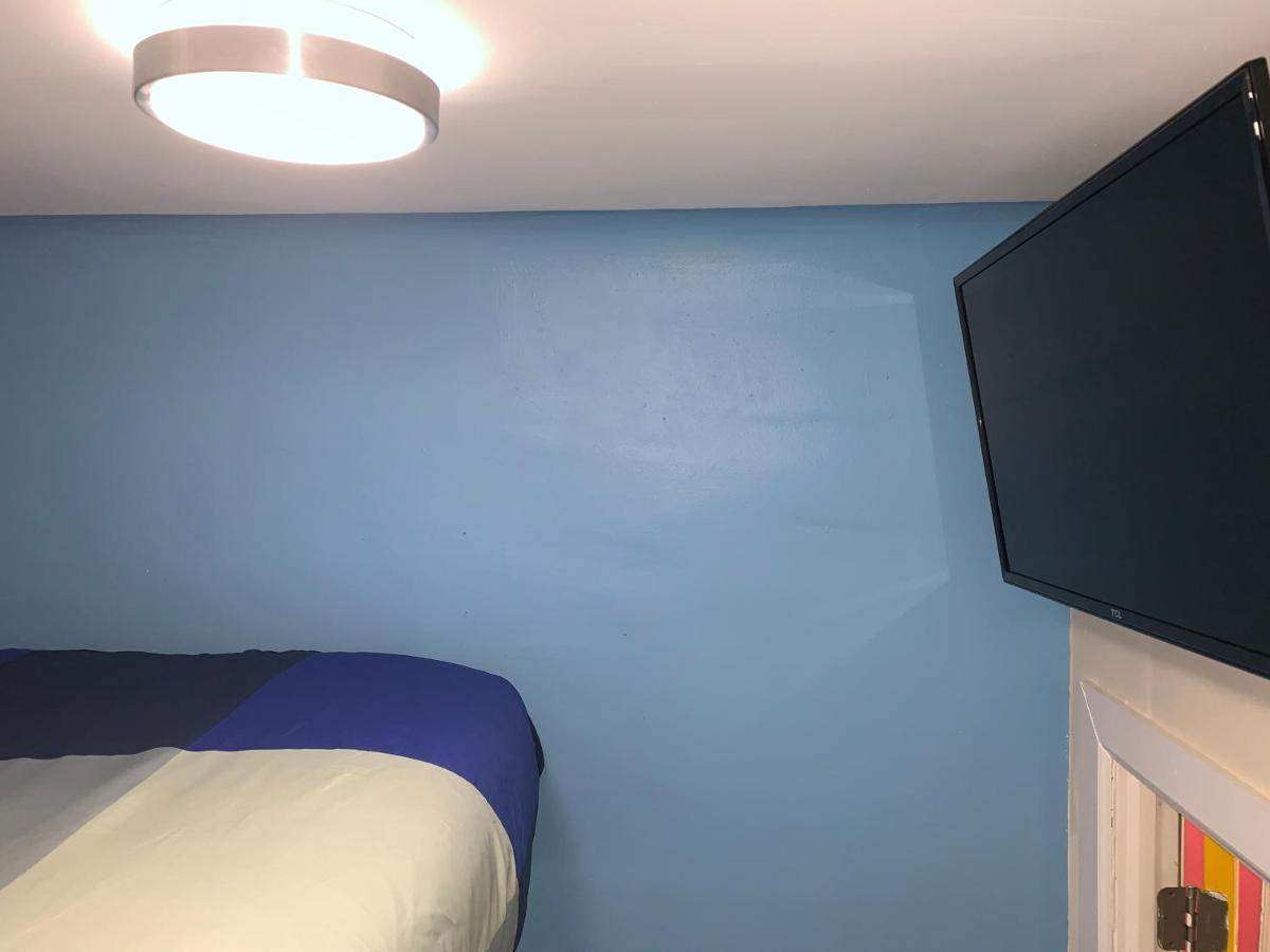 Private Room In A Shared Apartment 15 Minutes To Times Square! New York Exterior photo